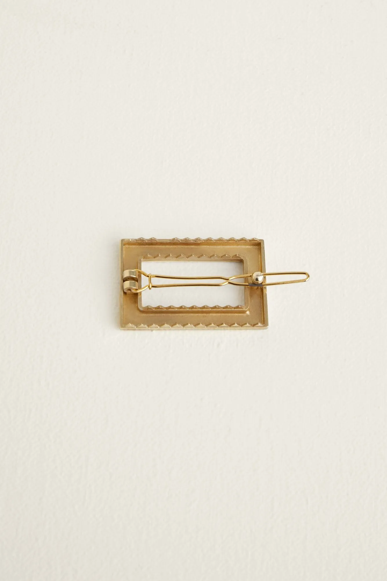 EACH Taylor Barrette