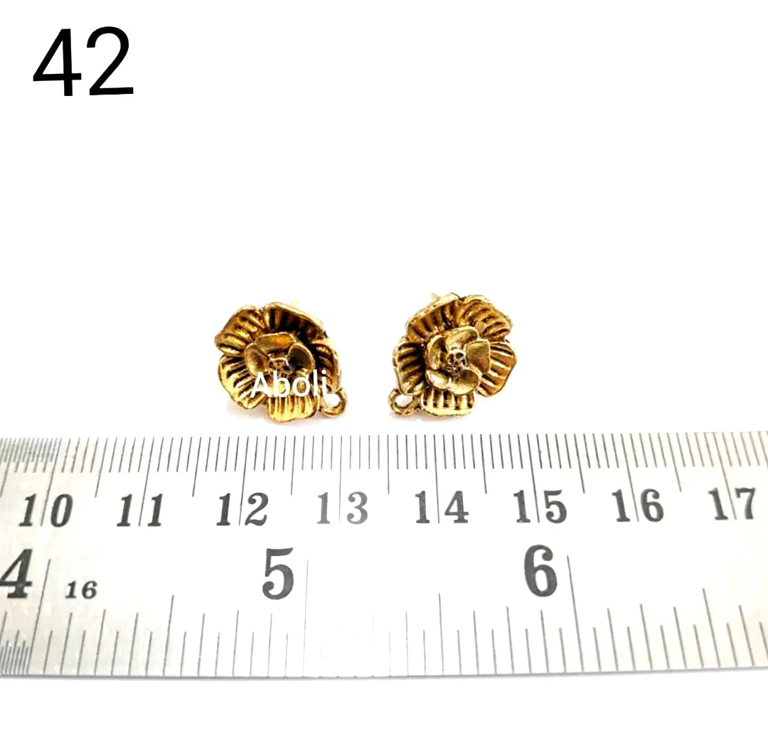 Golden flower  stud earrings components metal earrings findings ESG42