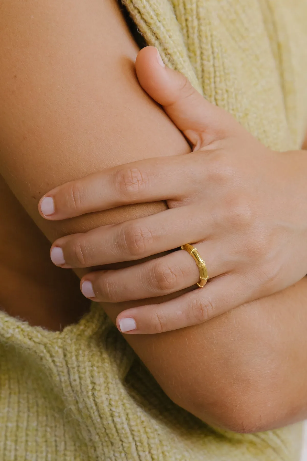 Goldstripe bamboo ring gold plated