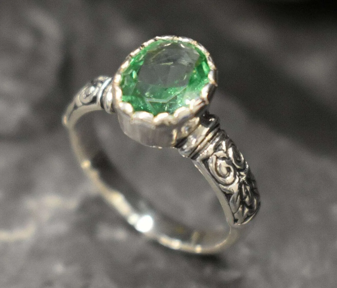 Mint Emerald Ring - Green Tribal Ring - Vintage Boho Ring