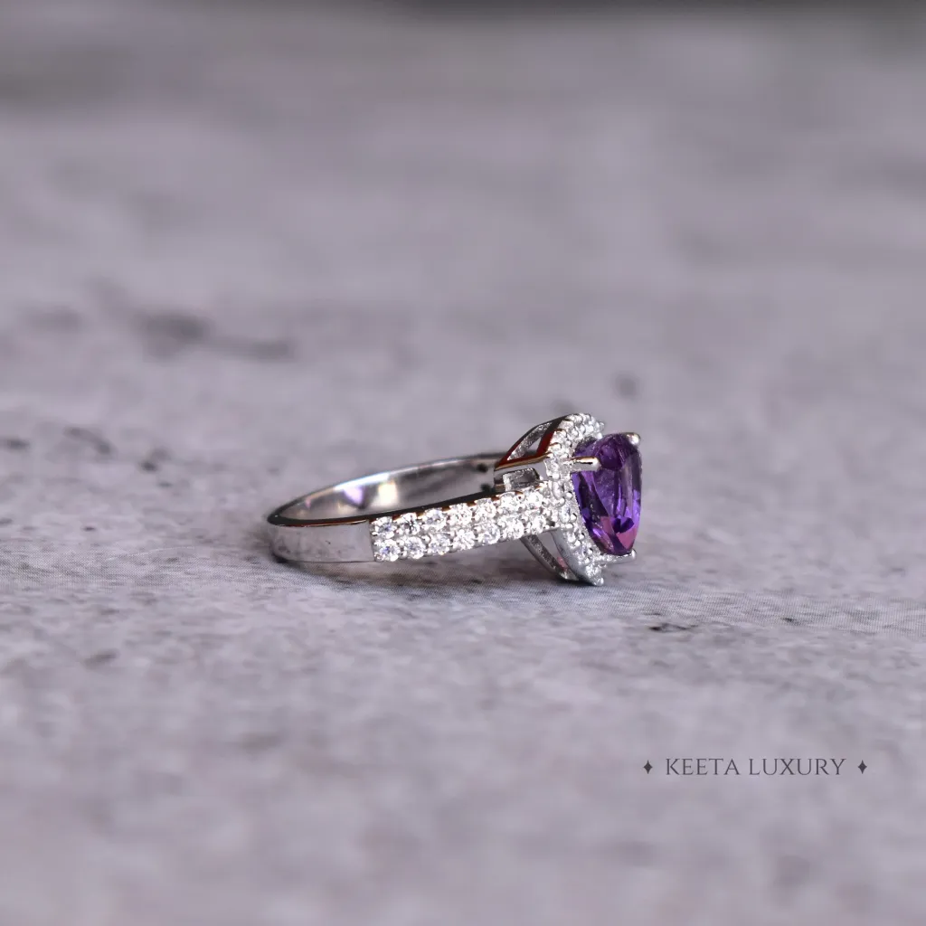 Trillion Aura - Amethyst Ring