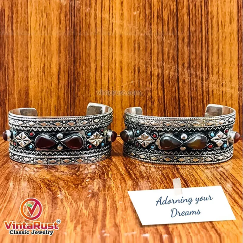 Vintage Tribal Boho Cuff inlaid With Brown Stones